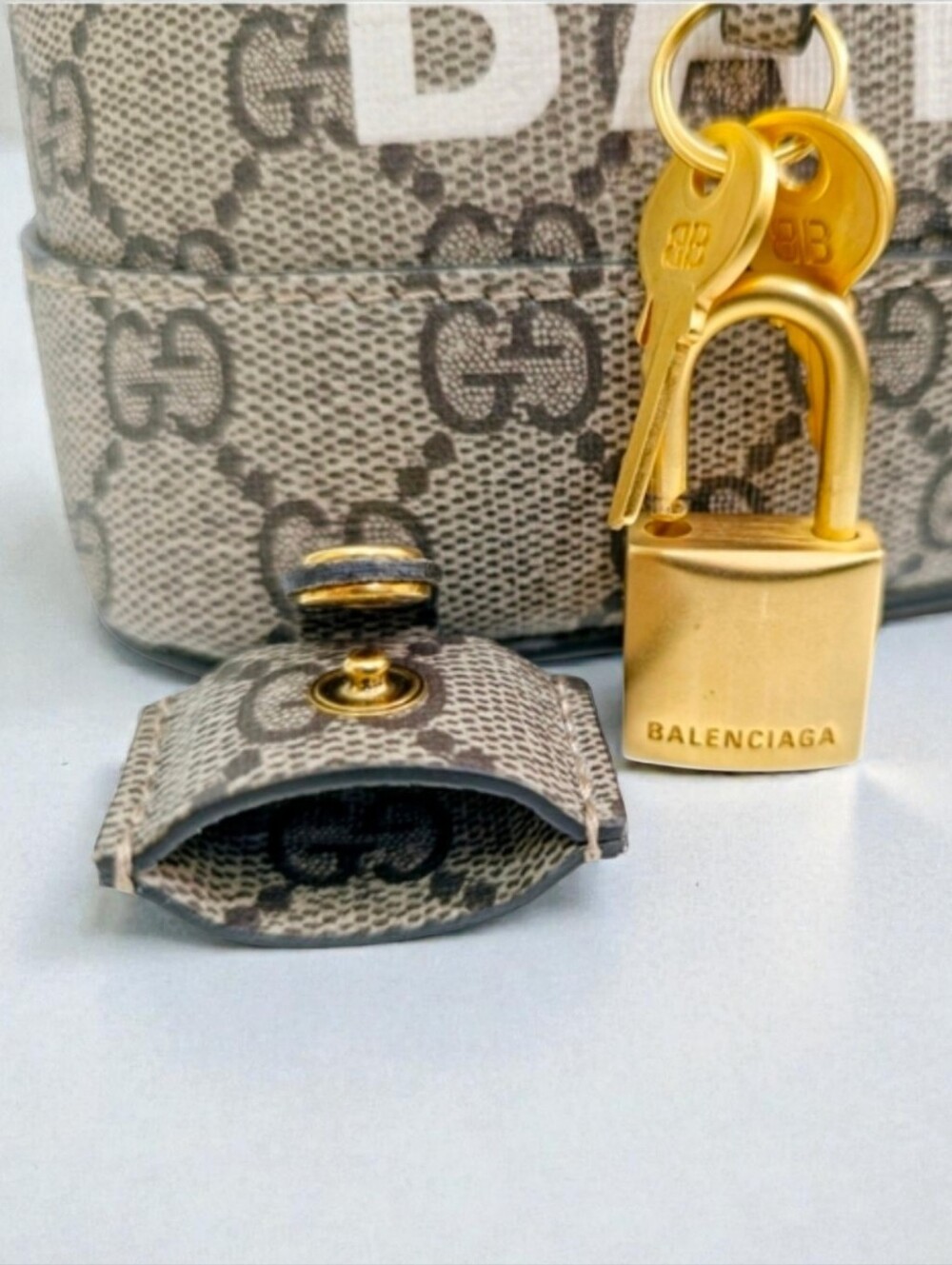 ✨️Rare Gucci x Balenciaga Hacker Project Ville Small Top Handle - Picture 15 of 15